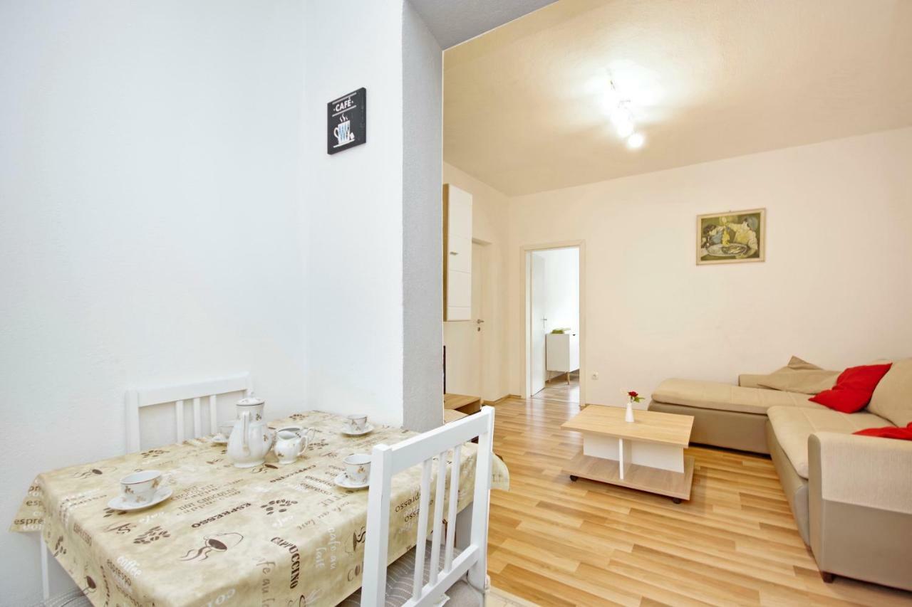 Apartments Andela Makarska Extérieur photo
